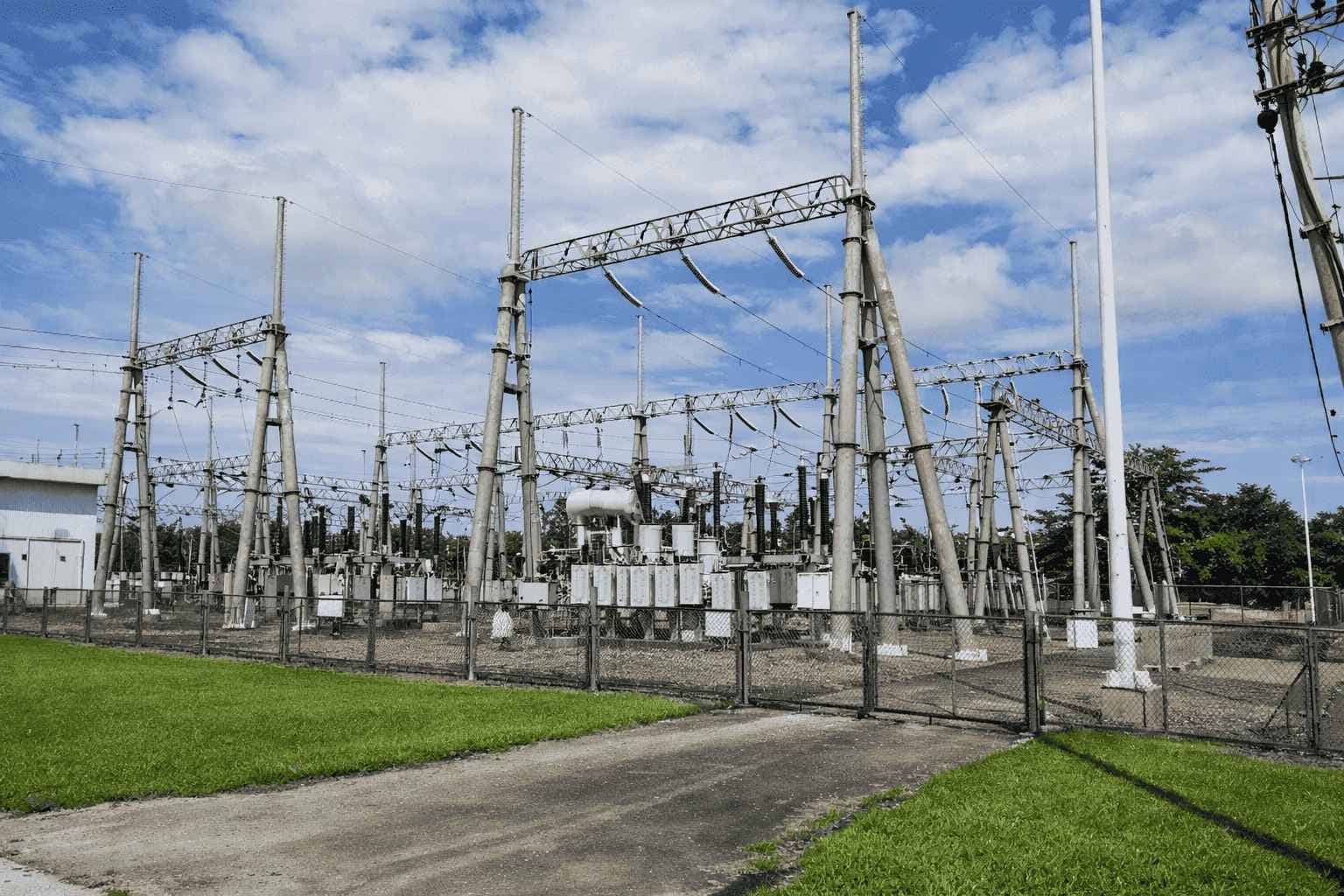 PLN IP LABUHAN ANGIN